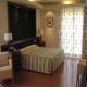 Mr Les Rotes Hotel Picture 