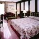 Carriage House Inn Hotel Picture 