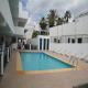 Los Cocoteros Hotel Picture 