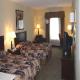 Holiday Inn Express Hotel And Suites Picture 
