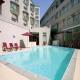 Ramada And Suites Metrotown Hotel Picture 