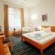 Brandies Hotel Picture 