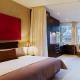 Oaks On Collins Hotel Picture 
