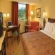Lake Louise Inn Hotel Picture 