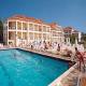 Village Inn Apartment Hotel Picture 