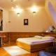 Man-Tess Hotel Picture 
