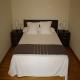Apartamentos Opera Suites Hotel Picture 