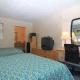 Rodeway Inn And Suites Hotel Picture 