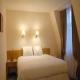 Louise Hotel Picture 