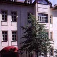 Abri Hotel Picture 1