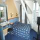 Comfort Place Du Tertre Hotel Paris Picture 